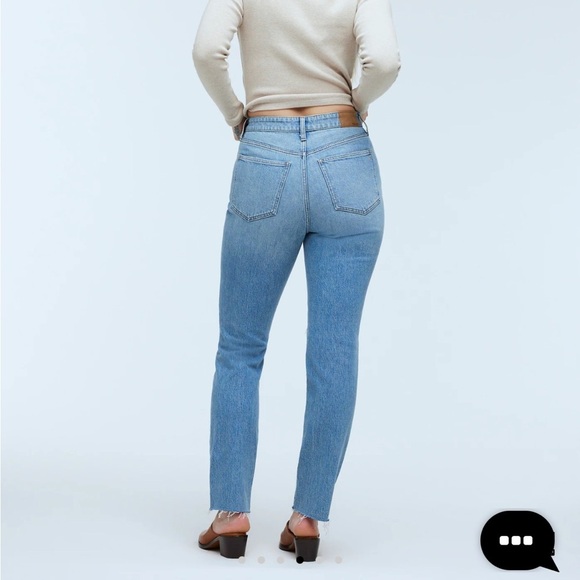 NWT Madewell The Curvy Perfect Vintage Jeans Distressed Raw Hem Size 26 - Picture 2 of 9